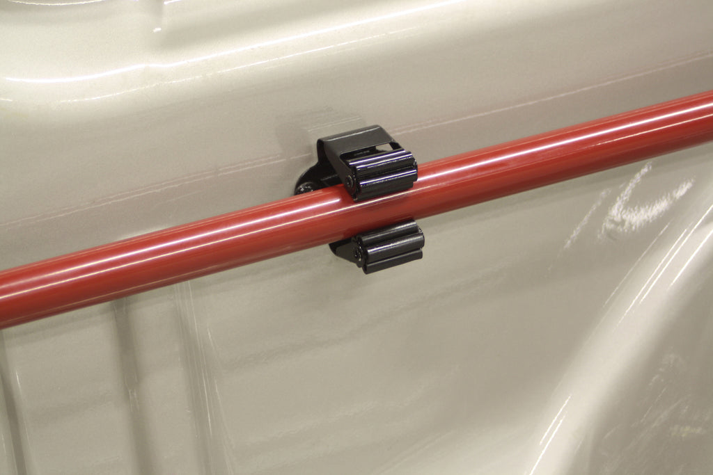 70088_reach_e-z_installed_closeup_of_clip_IMG_8230.jpg