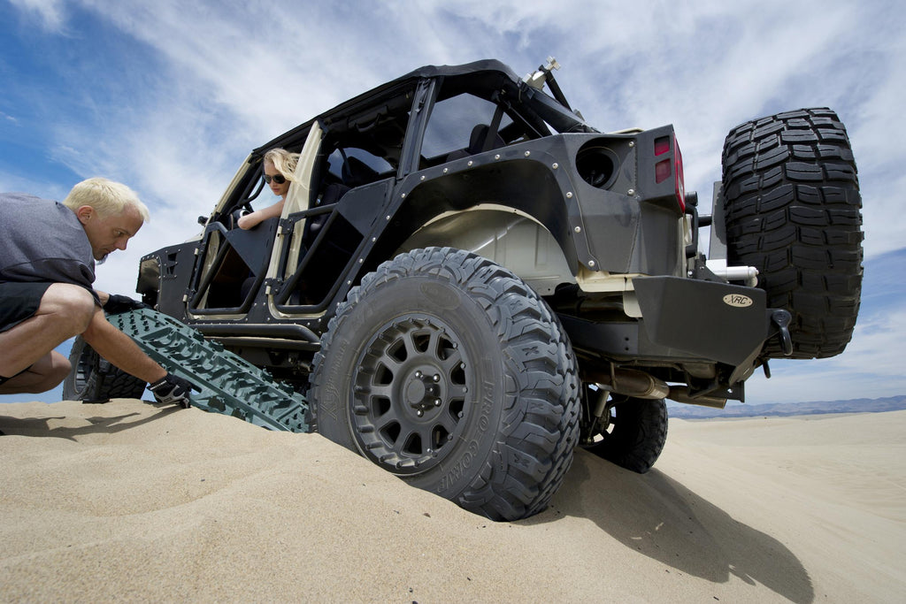 All Element Ramps Mud/ Snow/ Sand Traction Aids Pair Smittybilt