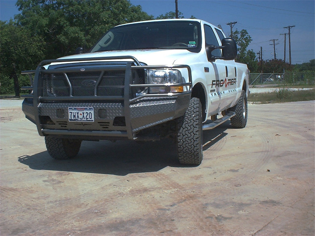 300-19-9005_Driver_Quarter_ON_V.jpg