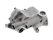 Load image into Gallery viewer, Oil Pump