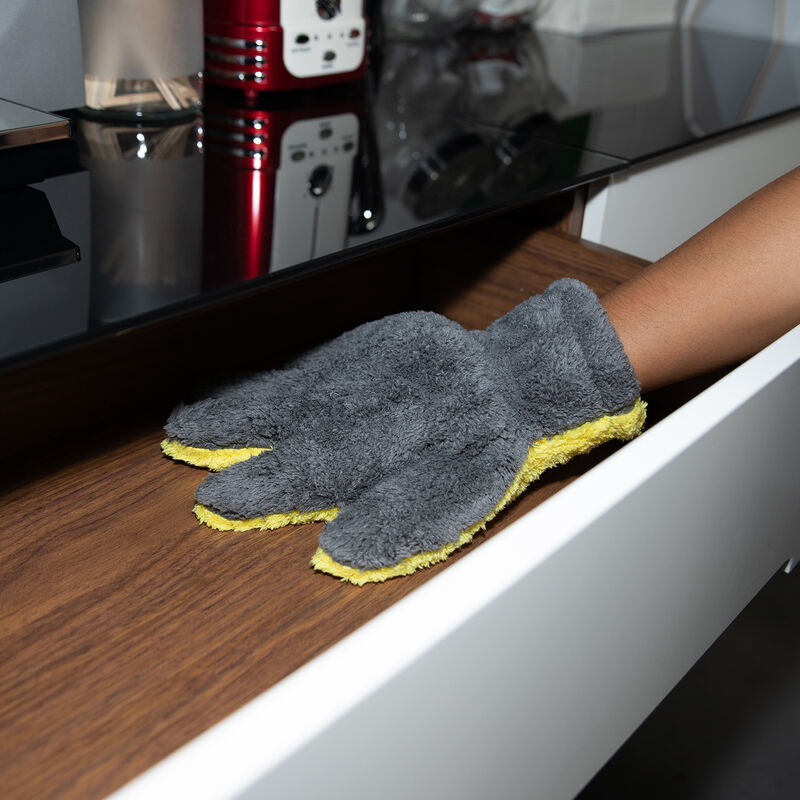 Chemical Guys The Stranger Helpful Handy Mitt CHGMIC510