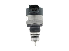 Load image into Gallery viewer, Fuel Pressure Regulator