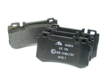 Load image into Gallery viewer, Brake Pad Set