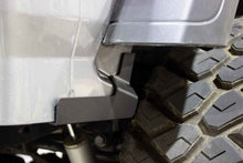 Load image into Gallery viewer, Fishbone Offroad 2018+ Jeep Wrangler JL 2/4 Door - Black Quarter Panel Chip Guards FBOFB13138