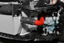 Load image into Gallery viewer, PERRIN 22-25 Subaru WRX Front Mount Intercooler Kit (Red Tubes &amp; Silver Core) PERPSP-ITR-441SL/RD