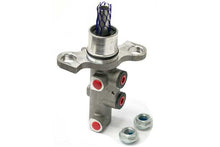 Load image into Gallery viewer, Brake Master Cylinder