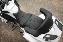 Load image into Gallery viewer, Mustang 18-19 Honda Gold Wing GL1800 Standard Touring 1PC Seat w/ Driver Backrest - Black