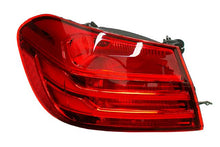 Load image into Gallery viewer, Taillight
