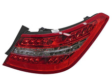 Load image into Gallery viewer, Taillight