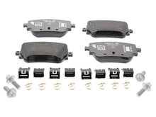 Load image into Gallery viewer, Brake Pad Set