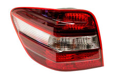 Load image into Gallery viewer, Taillight