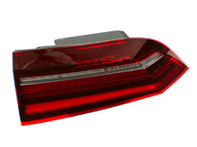 Load image into Gallery viewer, Taillight