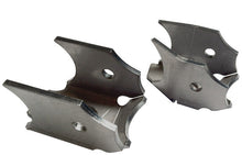 Load image into Gallery viewer, Dana 60 Lower Link Axle Brackets 10 Deg 3.5-3.75 Inch Pair Artec Industries