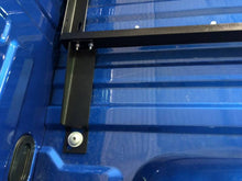 Load image into Gallery viewer, Ford F150 15-16 No-Drill Factory Mount Install Kit Bedslide