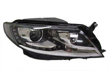 Load image into Gallery viewer, Headlight Assembly