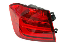 Load image into Gallery viewer, Taillight