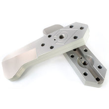 Load image into Gallery viewer, Aluminum Ultimate Dana 60 High Steer Arms - 6-Hole w/ Keyway - Pair Artec Industries