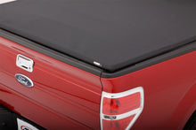 Load image into Gallery viewer, 99-   Ford F250 6.5&#39; Bed Tonneau Cover - Lund 95850