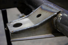 Load image into Gallery viewer, Rust Buster 1987-1995 Jeep Wrangler YJ Front Center Body Mount RB2017