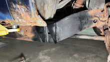 Load image into Gallery viewer, Rust Buster 1988-1998 Chevy &amp; GMC C/K 1500 &amp; 2500 Front Cab Mount RB7307
