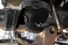 Load image into Gallery viewer, Rust Buster 1999-2006 Chevy &amp; GMC 1500 Radiator Core Support Cab Mounts RB7323