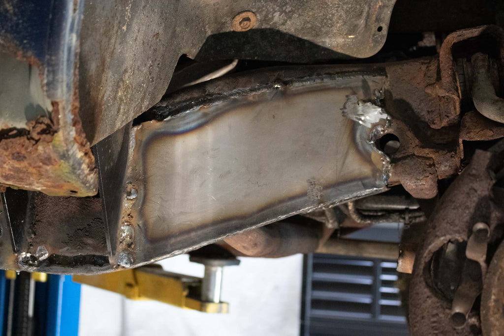 Front Frame Repair Kit For 88-98 Chevy/GMC K1500/2500 Ext Cab Driver Side Rust Buster Frameworks