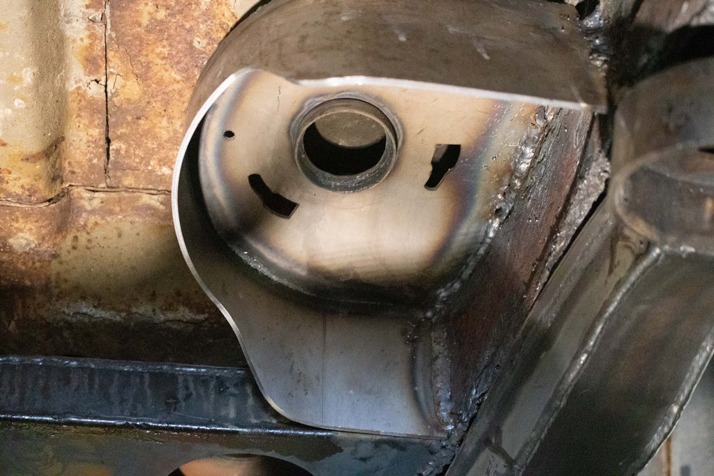Rear Upper Coil Spring Bucket For Avalanche/Suburban/Yukon Driver Side Rust Buster Frameworks