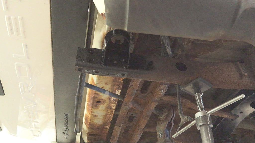 Rear Body Frame Mount For Avalanche/Suburban/Yukon Rust Buster Frameworks