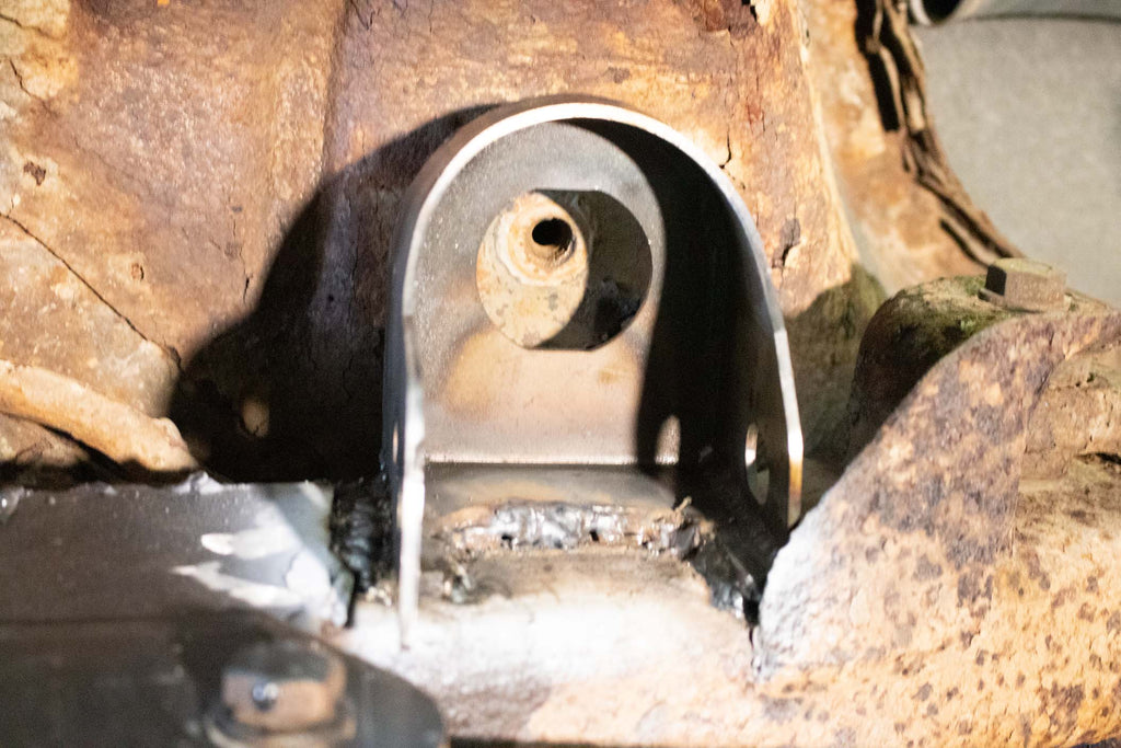 Rear Body Frame Mount For Avalanche/Suburban/Yukon Rust Buster Frameworks