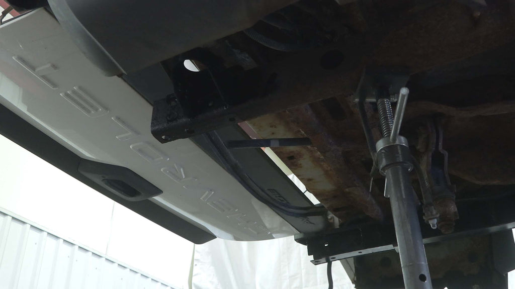 Rear Body Frame Mount For Avalanche/Suburban/Yukon Rust Buster Frameworks