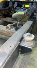 Load image into Gallery viewer, Rust Buster 2004-2012 Chevy Colorado &amp; GMC Canyon Center Cab Body Mount RB7508