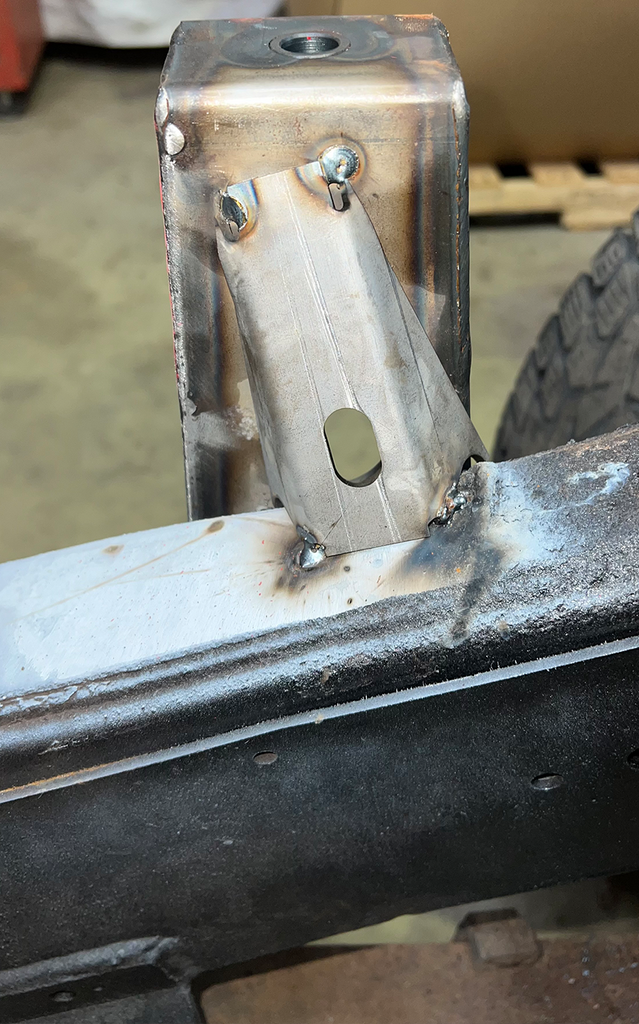 Rust Buster 2004-2012 Colorado Front Bed Mount RB7512