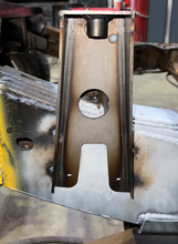 Load image into Gallery viewer, Rust Buster 2004-2012 Colorado Front Bed Mount RB7512