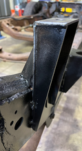 Load image into Gallery viewer, Rust Buster 2004-2012 Colorado Front Bed Mount RB7512