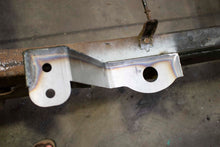 Load image into Gallery viewer, Cab and Bed Mount For 94-04 Chevy S10/GMC Sonoma Driver Side Rust Buster Frameworks