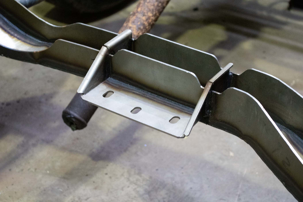 Transmission Crossmember For 93-04 Chevy S10/GMC Sonoma Rust Buster Frameworks