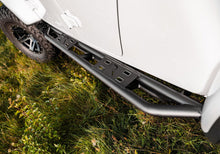 Load image into Gallery viewer, Rampage_Trailcrawlerstep_JeepGladiator_88736_backview.jpg