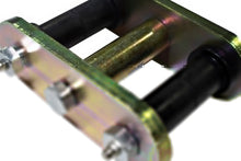 Load image into Gallery viewer, Fishbone Offroad 76-86 Jeep CJ-7 Rear Greaseable Shackle FBOFB27226