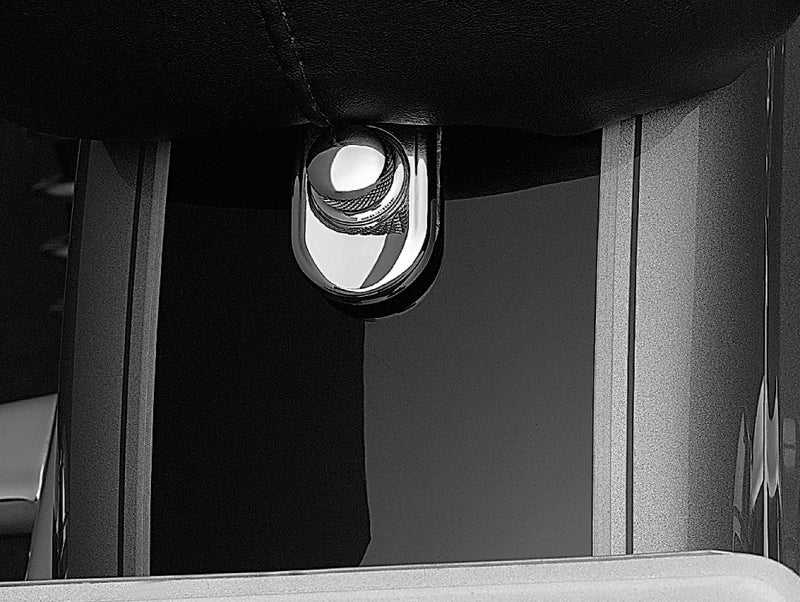 Kuryakyn Seat Beauty Cap & Thumb Screw Combo Chrome KUR9035