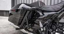 Load image into Gallery viewer, Burly Brand 14-Up Touring Brawler Kit Rear - Black BURSA-3013-002