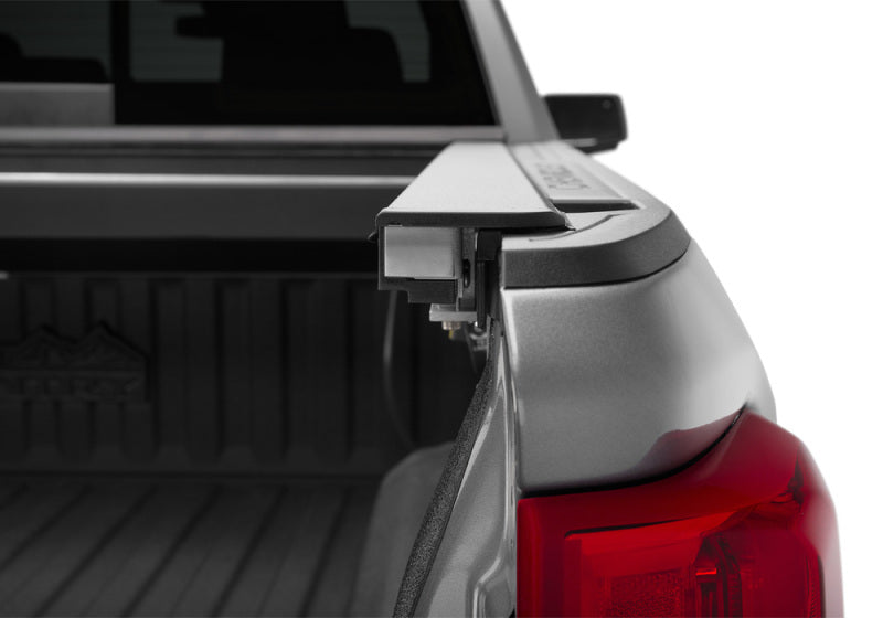 Roll-N-Lock 2019 Chevy Silverado 1500 68-3/8in E-Series Retractable Tonneau Cover RNLRC223E