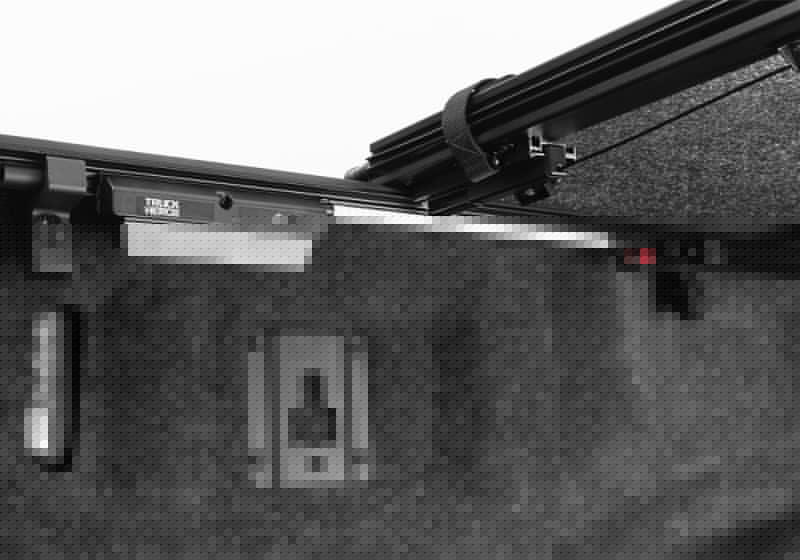 UnderCover 2021+ Ford F-150 Crew Cab 5.5ft Ultra Flex Bed Cover UNDUX22029