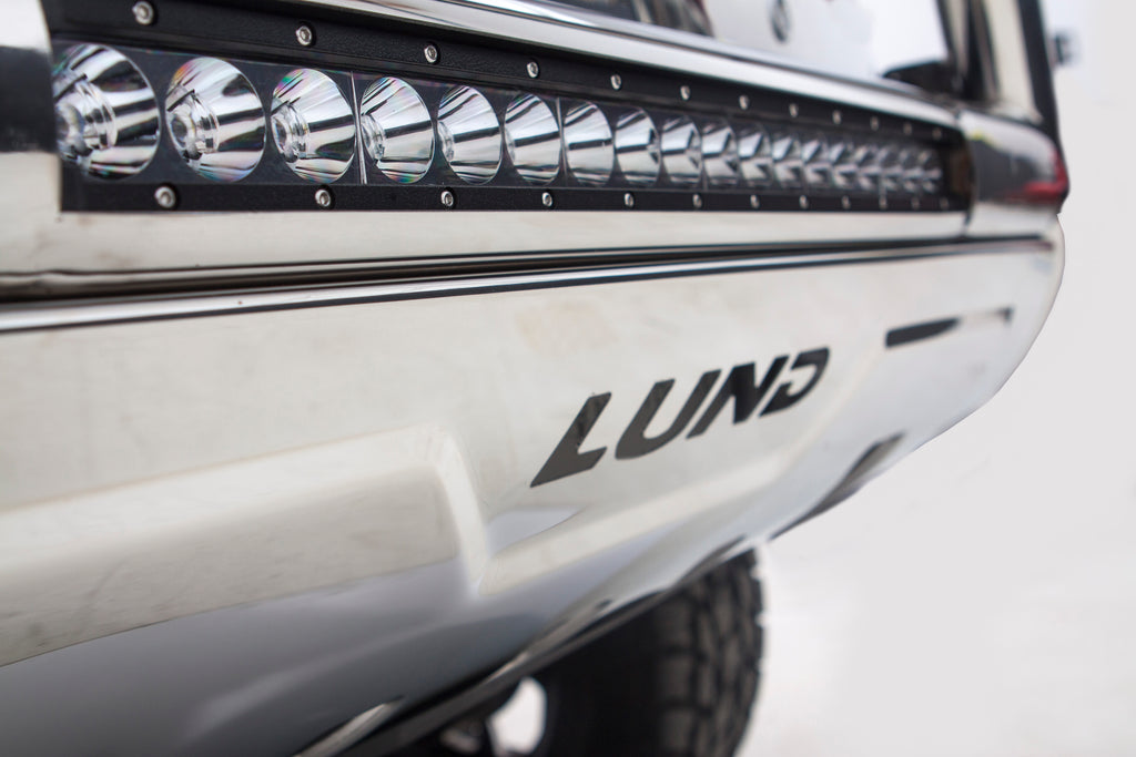 lund_47021204_bullbar_closeup.jpg