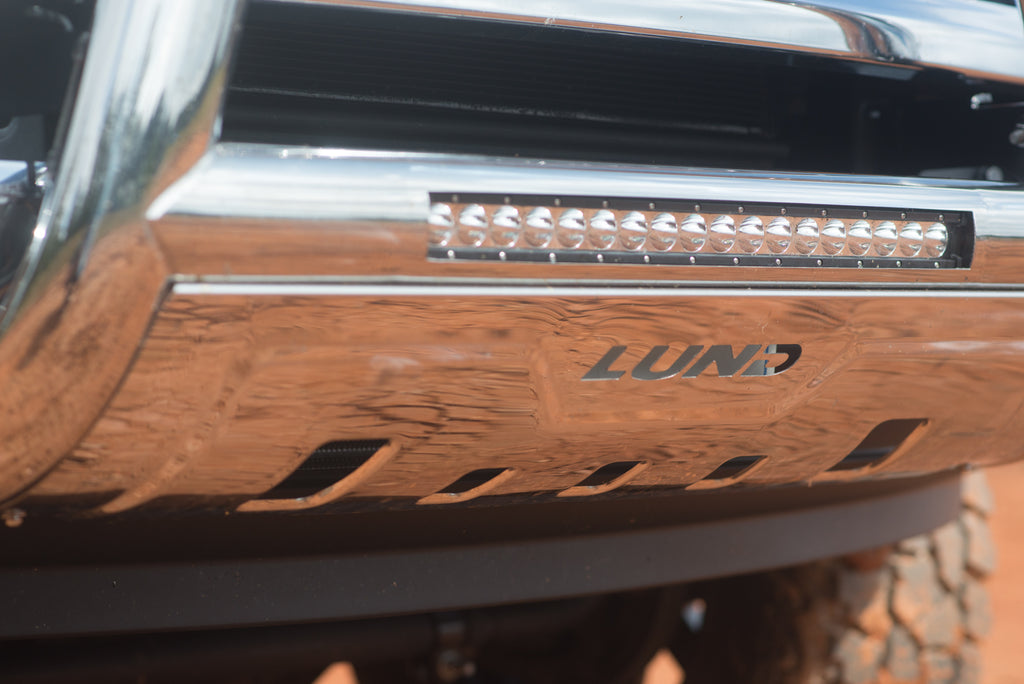 lund_47021208_bullbar_closeup_2.jpg