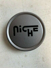 Load image into Gallery viewer, FLAT NICHE 3"O-RING CAP-GL-BLK/SLVR LOGO